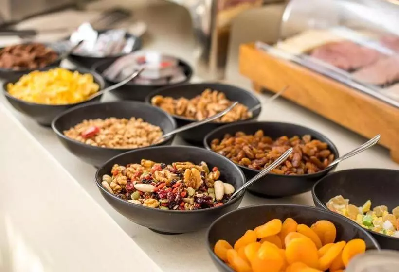 Atma Beach Rooms & Suites