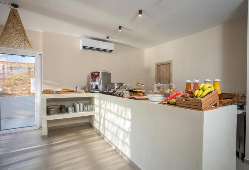 Atma Beach Rooms & Suites