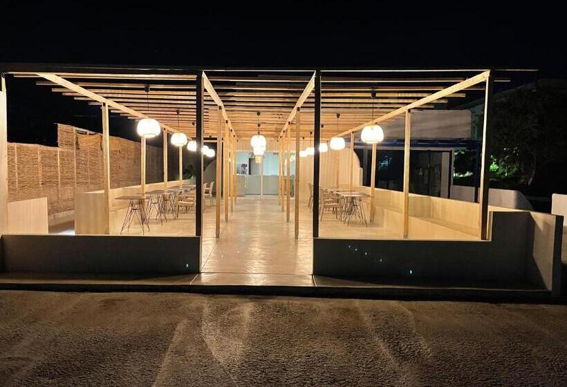 Atma Beach Rooms & Suites