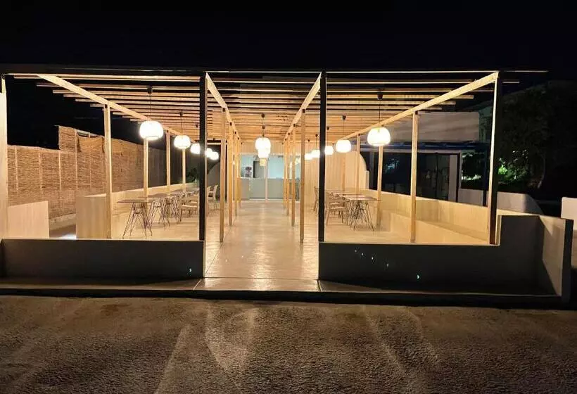 Atma Beach Rooms & Suites