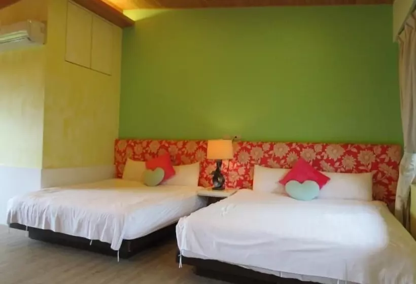 Deerstar Homestay B&b
