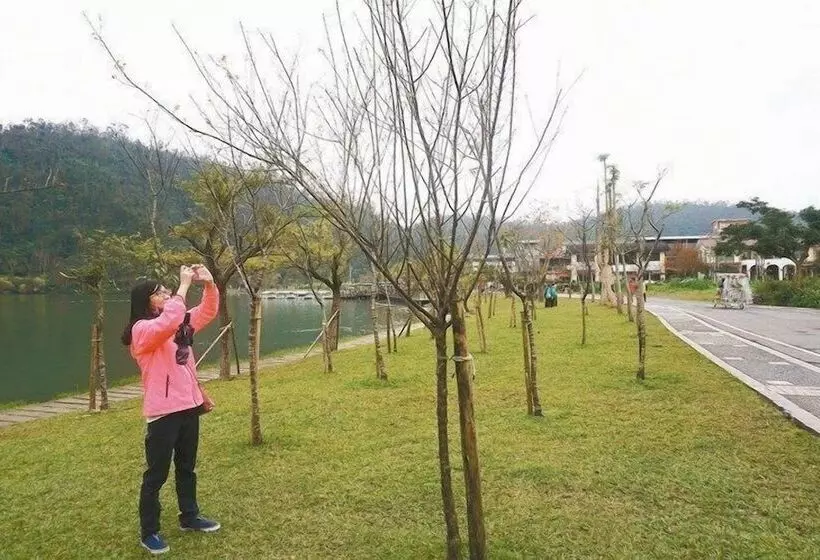 Deerstar Homestay B&b