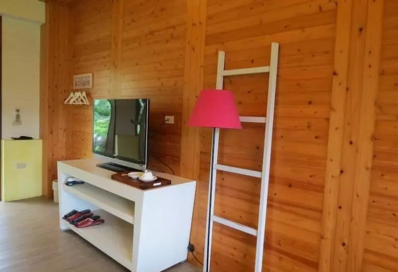 Deerstar Homestay B&b