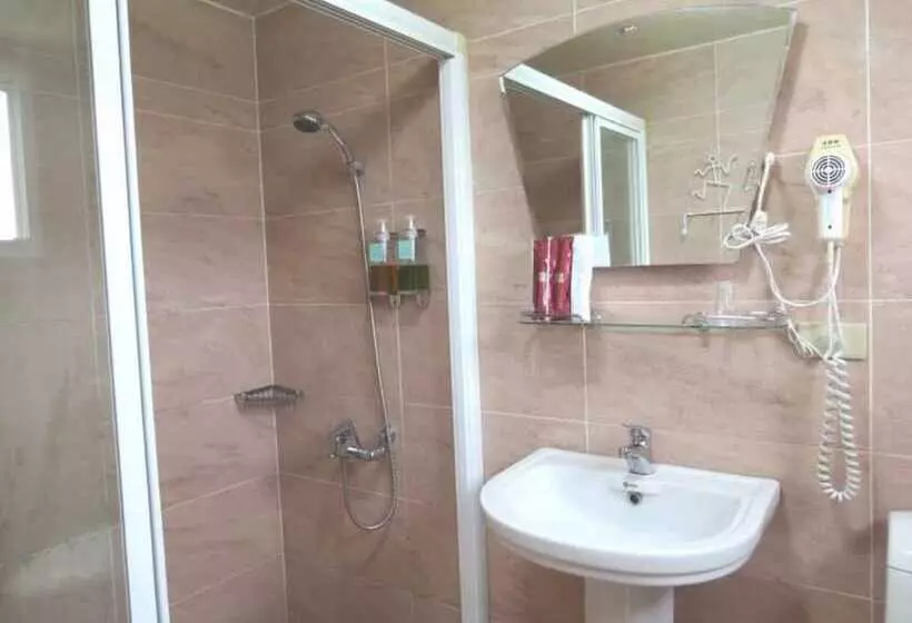 Deerstar Homestay B&b