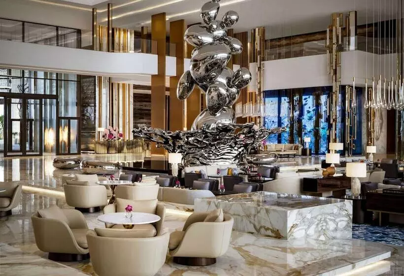 هتل Atlantis The Royal