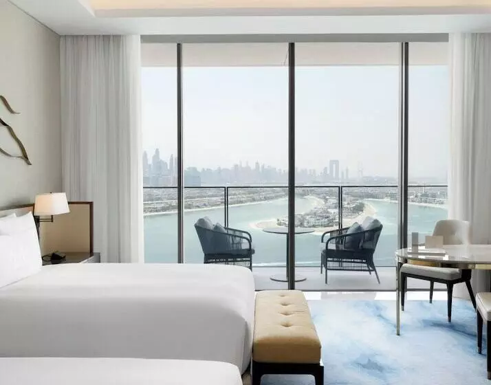 هتل Atlantis The Royal