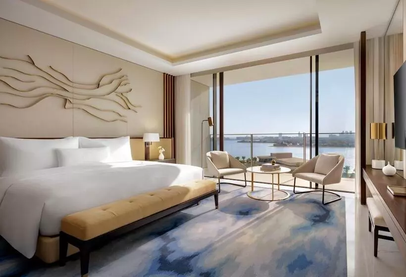 هتل Atlantis The Royal