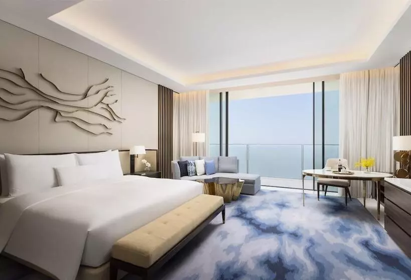 هتل Atlantis The Royal