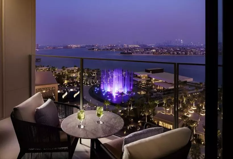 هتل Atlantis The Royal