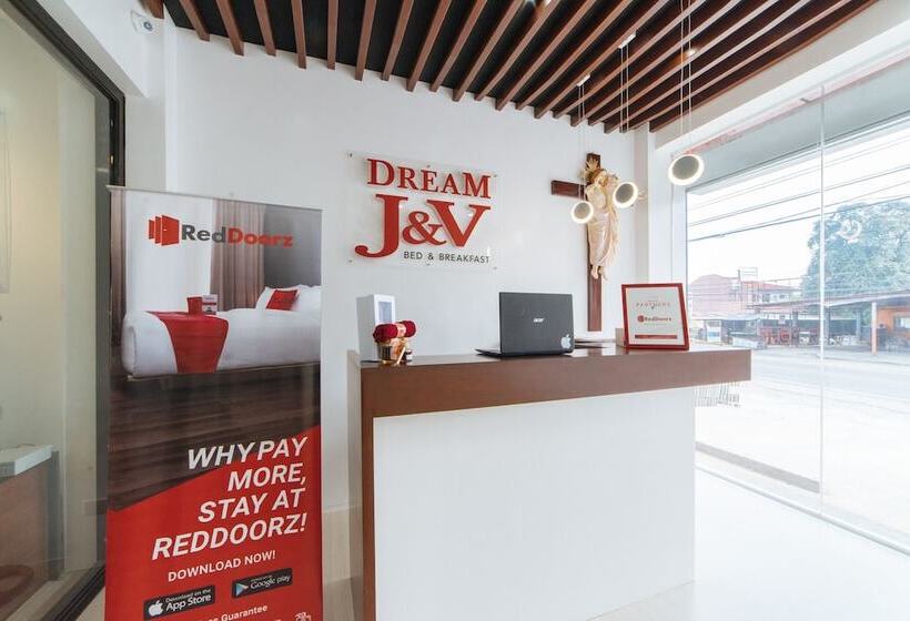 فندق Dream J&v By Reddoorz