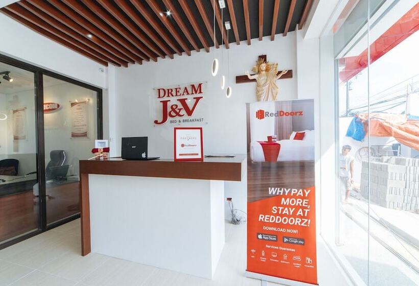 فندق Dream J&v By Reddoorz