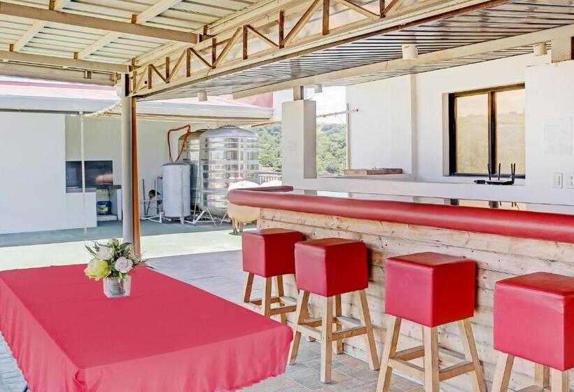 فندق Dream J&v By Reddoorz