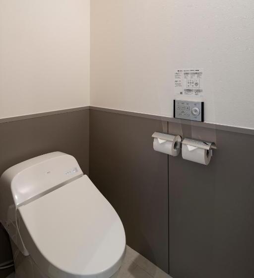 هتل Okinawa Hinode Resort And Hot Spring