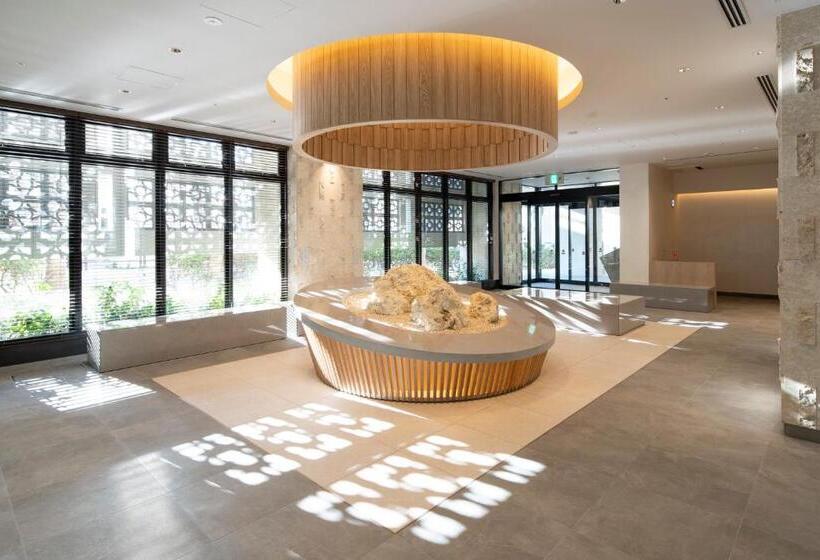 هتل Okinawa Hinode Resort And Hot Spring