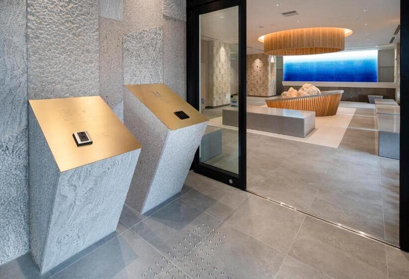 هتل Okinawa Hinode Resort And Hot Spring