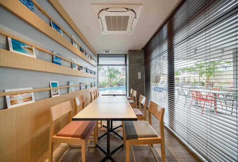 هتل Okinawa Hinode Resort And Hot Spring