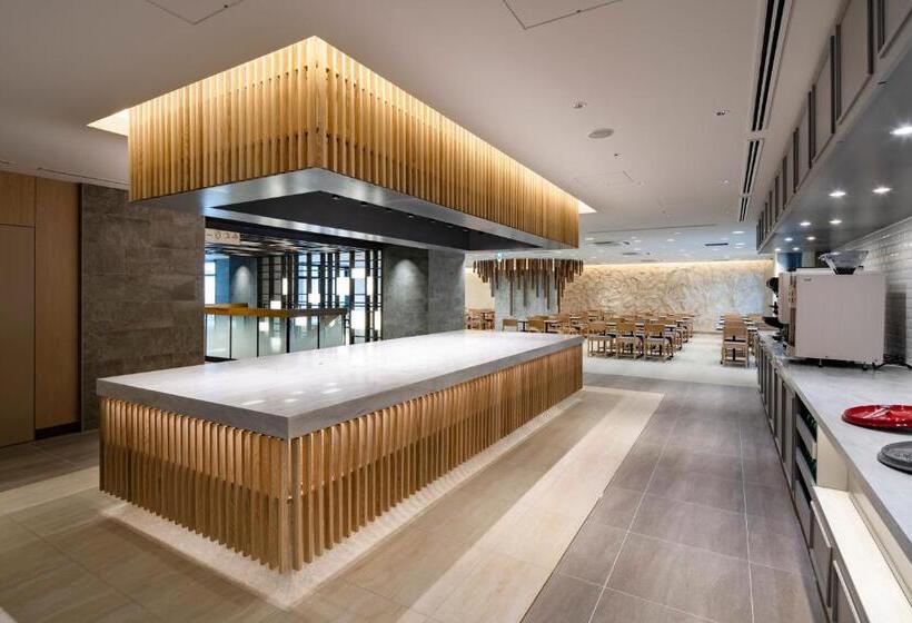 هتل Okinawa Hinode Resort And Hot Spring