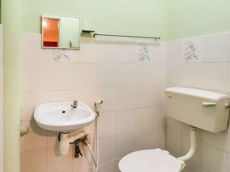 ホテル Sahara Kuala Kubu Bahru