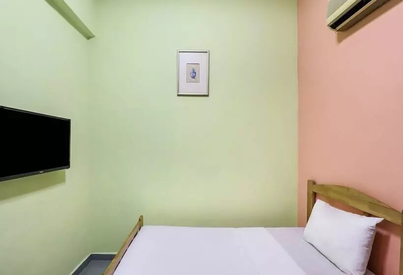 ホテル Sahara Kuala Kubu Bahru