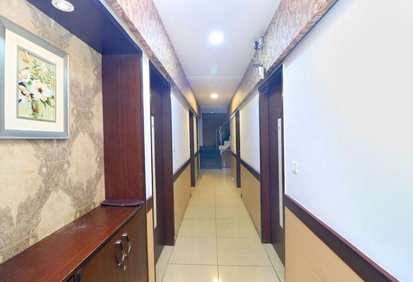 Oyo 19392 Hotel Lexis