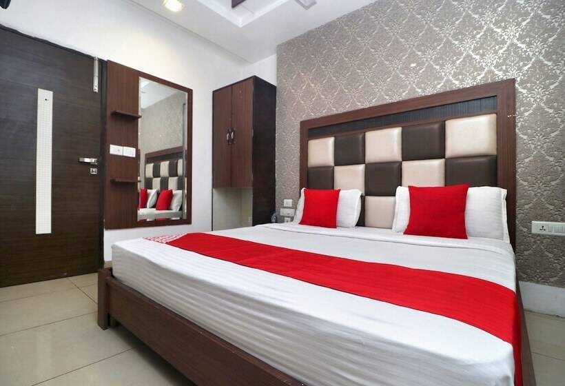 Oyo 19392 Hotel Lexis