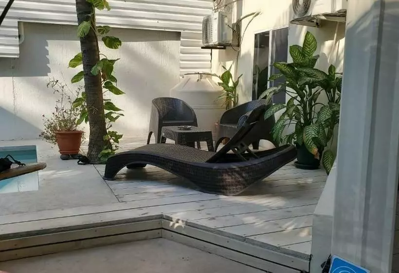 Retkeilymaja Layback Surf