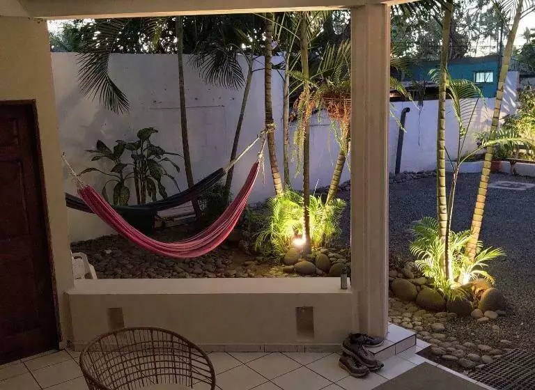 Retkeilymaja Layback Surf