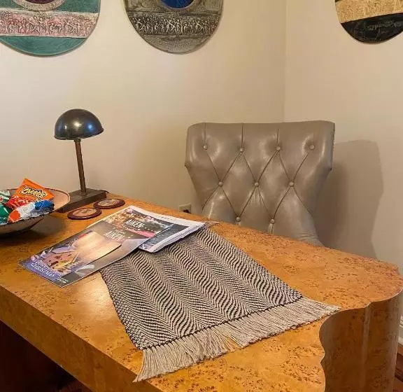 ベッドアンドブレックファースト The Birdnest Inn