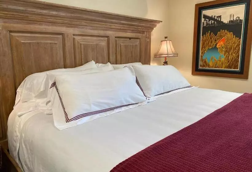 ベッドアンドブレックファースト The Birdnest Inn