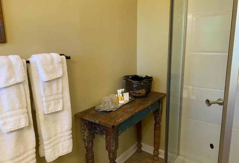 مبيت وإفطار The Birdnest Inn