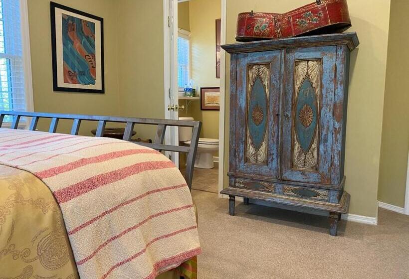 مبيت وإفطار The Birdnest Inn