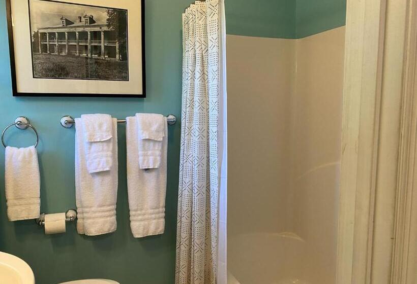 مبيت وإفطار The Birdnest Inn