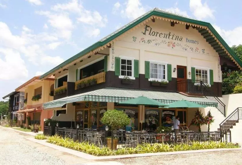 Hotelli Florentina Homes