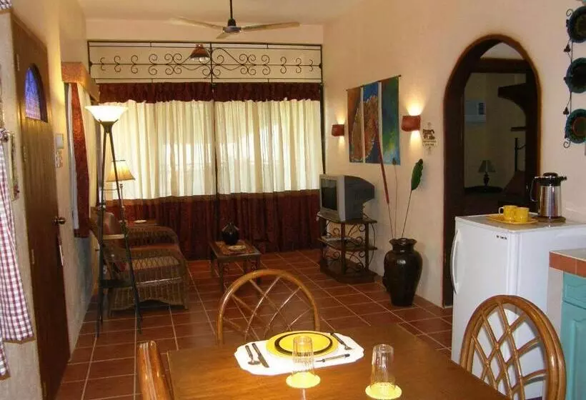 Hotelli Florentina Homes