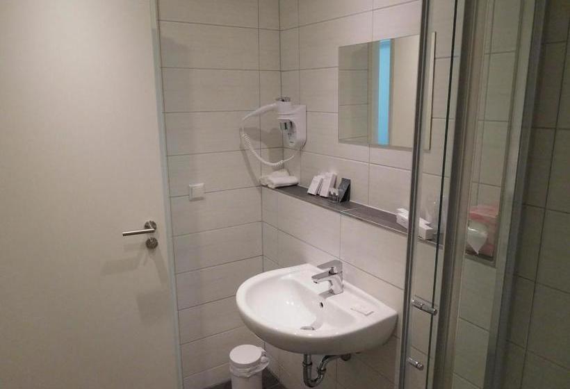 Отель Gasthaus Adler