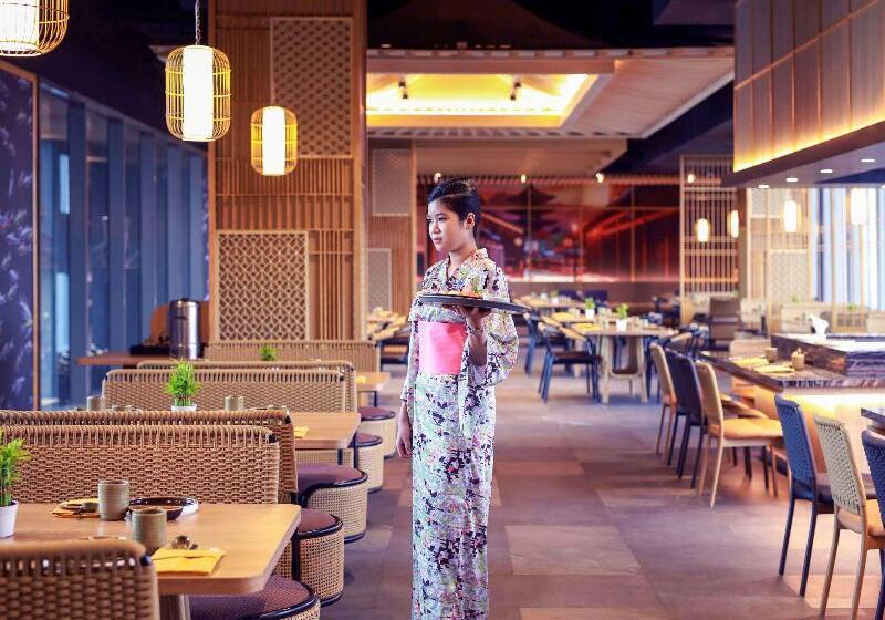 בית מלון כפרי Grand Mercure Malang