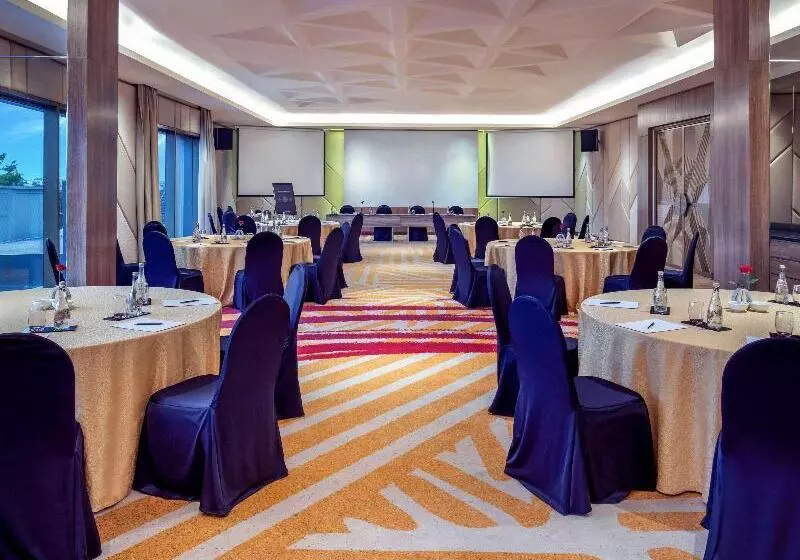 هتل Grand Mercure Malang