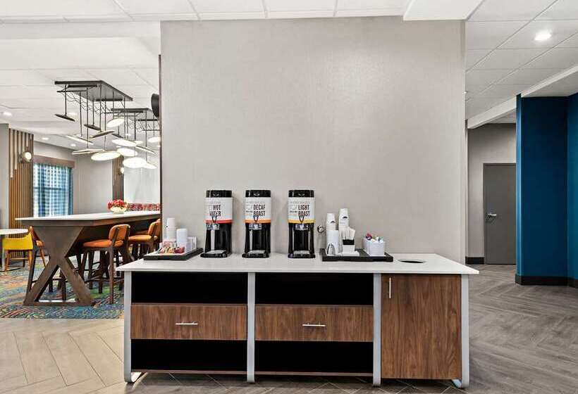 هتل Hampton Inn Longview