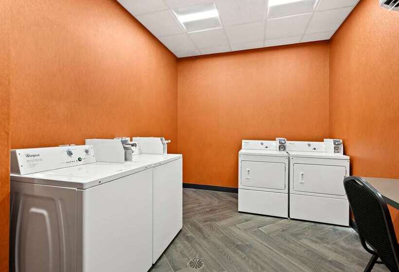 هتل Hampton Inn Longview