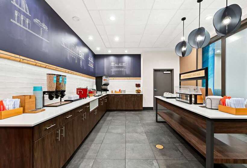 هتل Hampton Inn Longview