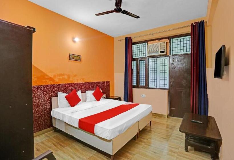 Hotel Oyo 81892 Himani Residency