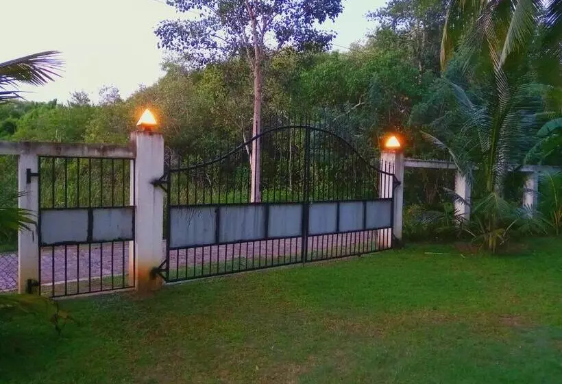 هتل Schatzi S Hideaway