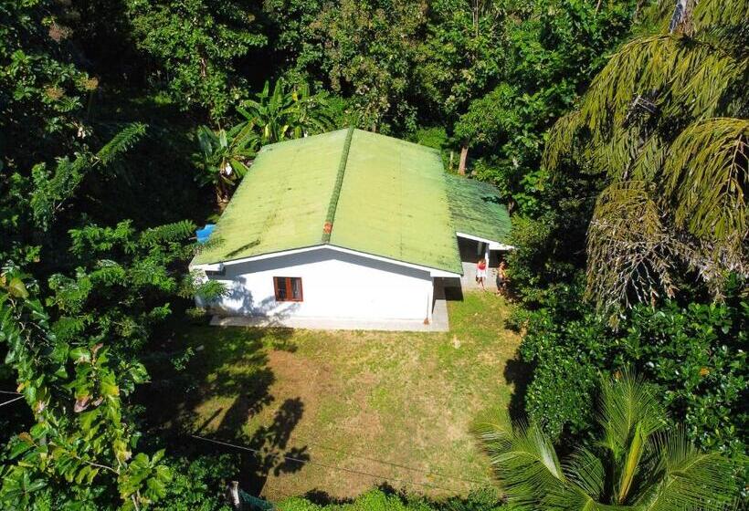 בית מלון כפרי Schatzi S Hideaway