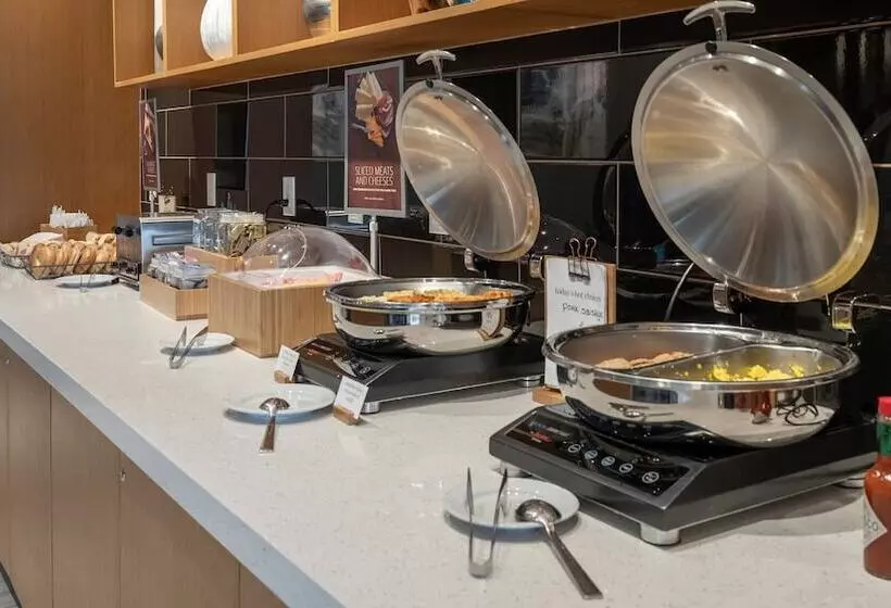 Hotelli Springhill Suites By Marriott Woodbridge