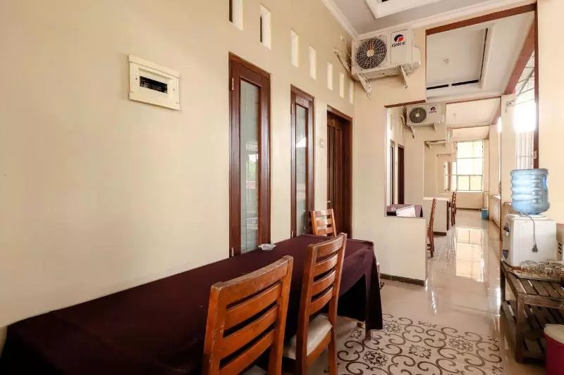 Hotelli The Joglo Family