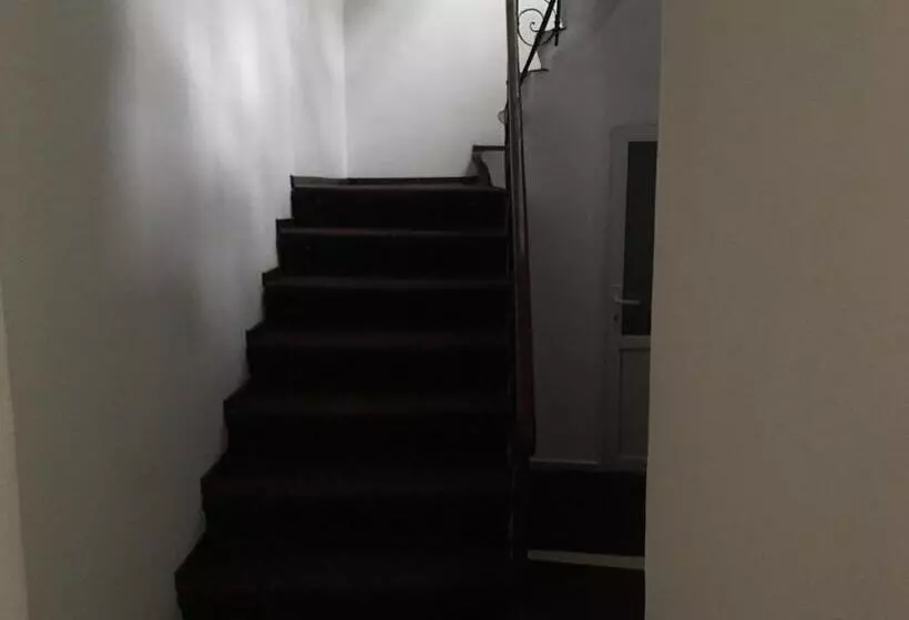 ペンション Dyhouse