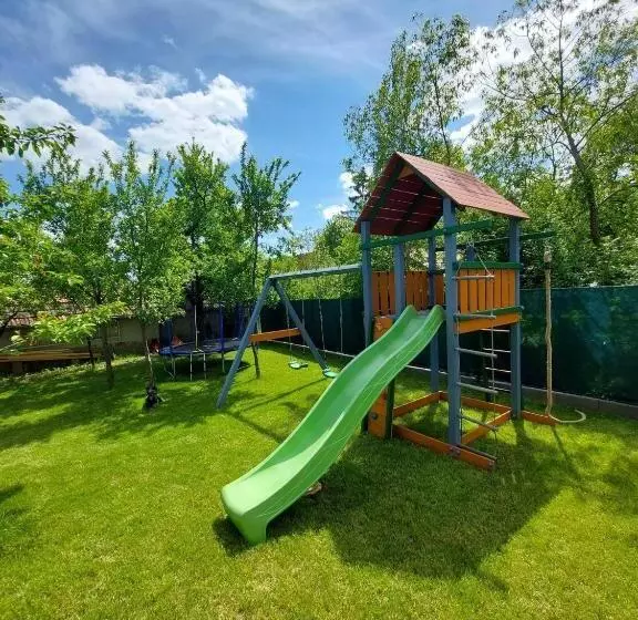 Majatalo E Tekergők Háza