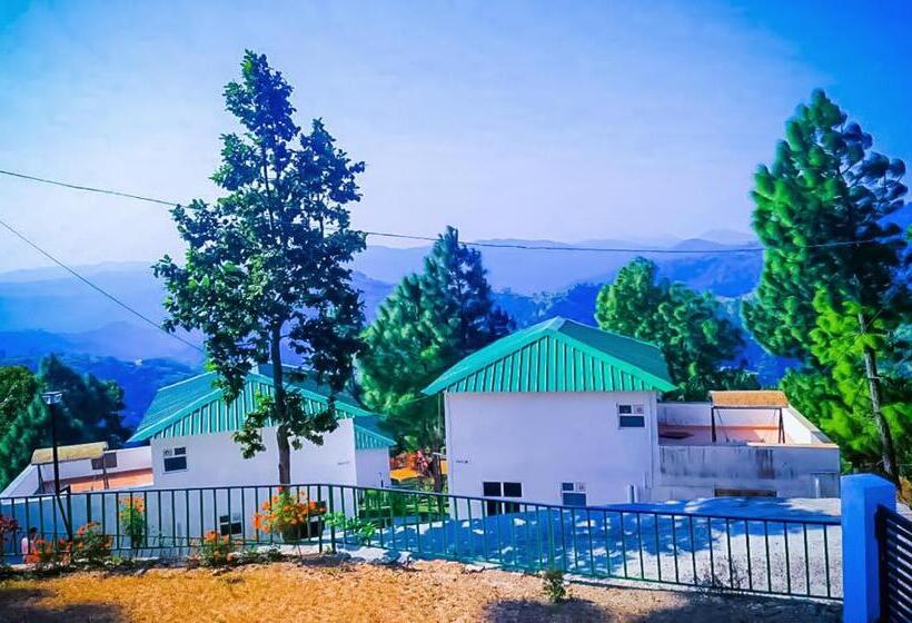 Blue Pine Orchards   Villas