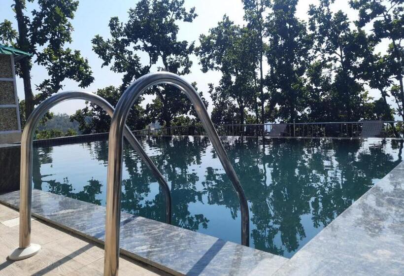 Blue Pine Orchards   Villas