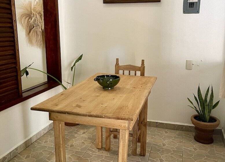 בית מלון כפרי Adoquin